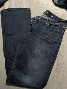 Lucky Brand Dark Blue Straight Leg Women's Jeans